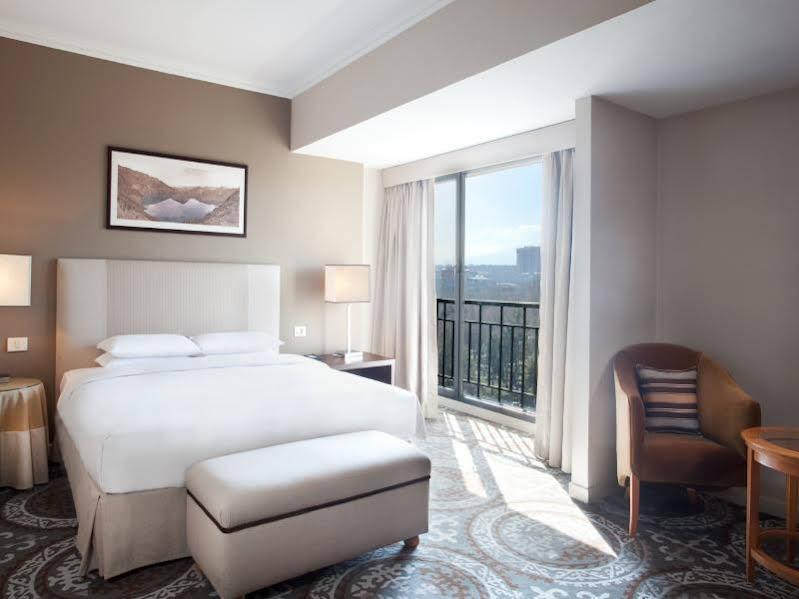 Hyatt Regency Bishkek Hotel Eksteriør billede
