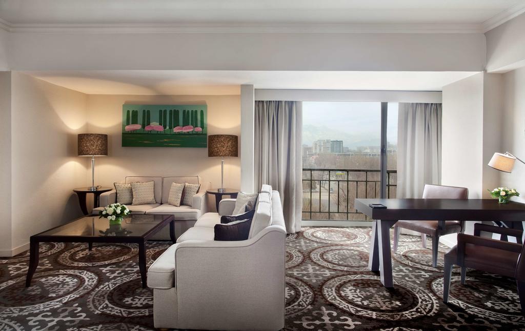 Hyatt Regency Bishkek Hotel Eksteriør billede
